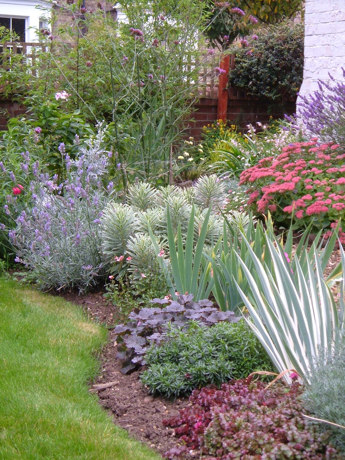 High-standard garden care in Oxfordshire