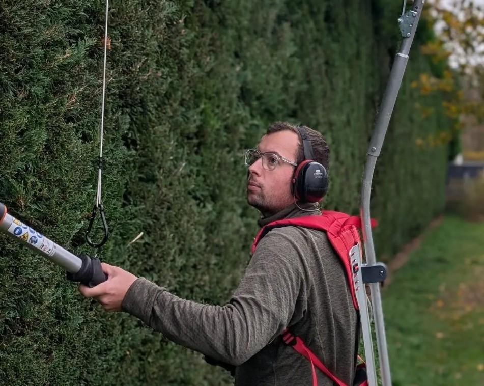 Tim Harris - owner-led garden care in Oxfordshire